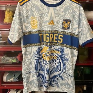 Tigres Uanl 2023 Jersey size Large